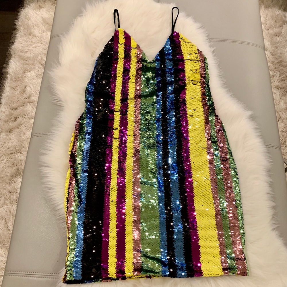 L'ATISTE BY AMY  sequins dress